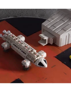Anderson Entertainment Master Replicas Space 1999 Landing Pad with Eagle Transporter