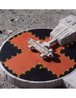Anderson Entertainment Master Replicas Space 1999 Landing Pad with Eagle Transporter
