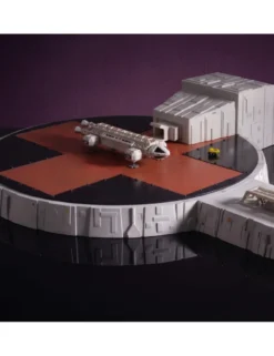 Anderson Entertainment Master Replicas Space 1999 Landing Pad with Eagle Transporter