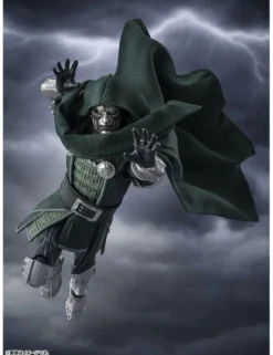 Bandai S.H. Figuarts Avengers: Doomsday Doctor Doom