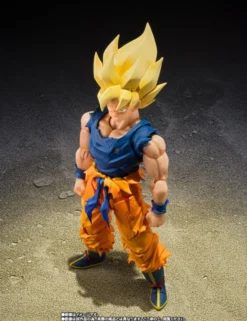 Bandai S.H. Figuarts Dragon Ball Z Son Goku Super Saiyan Warrior of Rage