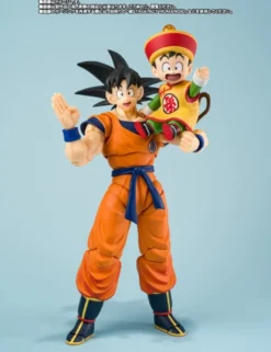 Bandai S.H. Figuarts Dragon Ball Z Son Goku & Kid Son Gohan & Flying Nimbus