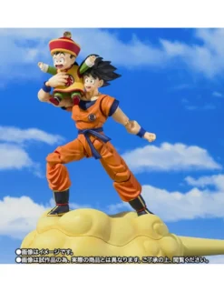 Bandai S.H. Figuarts Dragon Ball Z Son Goku & Kid Son Gohan & Flying Nimbus