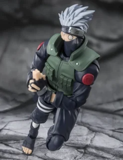 Bandai S.H. Figuarts Naruto Shippuden Kakashi Hatake The Famed Sharingan Hero