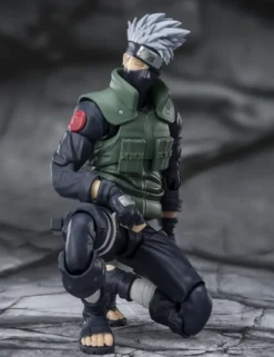 Bandai S.H. Figuarts Naruto Shippuden Kakashi Hatake The Famed Sharingan Hero