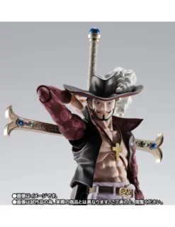 Bandai S.H. Figuarts One Piece Dracule Mihawk Hawk-Eye
