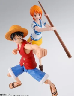 Bandai S.H. Figuarts One Piece Nami Romance Dawn