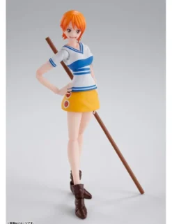 Bandai S.H. Figuarts One Piece Nami Romance Dawn