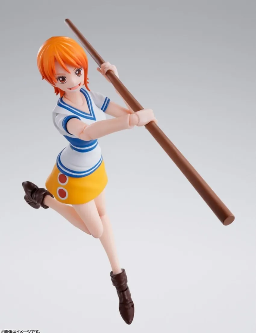 Bandai S.H. Figuarts One Piece Nami Romance Dawn