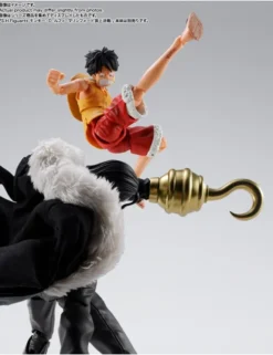 Bandai S.H. Figuarts One Piece Sir Crocodile Marineford Summit Battle