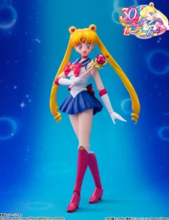 Bandai S.H. Figuarts Sailor Moon Crystal Star Compact Edition