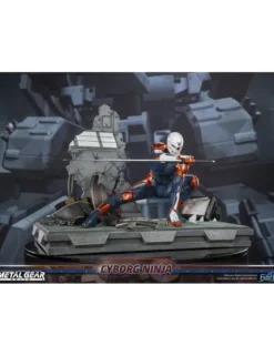 First 4 Figures Metal Gear Solid Cyborg Ninja Gray Fox