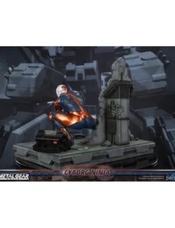 First 4 Figures Metal Gear Solid Cyborg Ninja Gray Fox