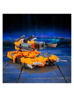 Hasbro Transformers Age of the Primes Leader Class Herald of Unicron
