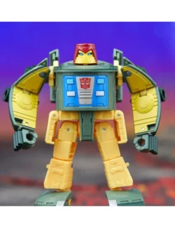 Hasbro Transformers Generations Legacy Deluxe Class Autobot Cosmos