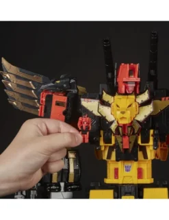 Hasbro Transformers Power of the Primes Titan Class Predaking