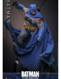 Hot Toys DC Comics Masterpiece Batman The Dark Knight Returns Battle Damaged Version 1/6 Scale Collectible Figure