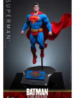 Hot Toys DC Comics Masterpiece Batman The Dark Knight Returns Superman 1/6 Scale Collectible Figure