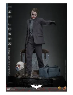 Hot Toys Movie Masterpiece Batman The Dark Knight The Joker Bank Robber Version 1/6 Scale Collectible Figure