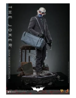 Hot Toys Movie Masterpiece Batman The Dark Knight The Joker Bank Robber Version 1/6 Scale Collectible Figure