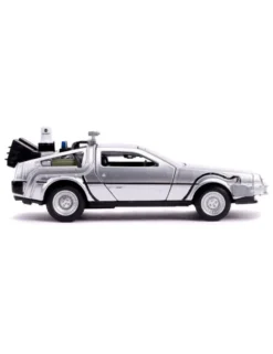 Jada Toys Diecast Model 1/32 Scale Back To The Future II DMC Delorean Time Machine