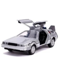 Jada Toys Diecast Model 1/32 Scale Back To The Future II DMC Delorean Time Machine