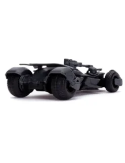 Jada Toys Diecast Model 1/32 Scale Justice League Batmobile with Figure