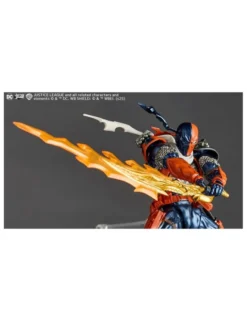 Kaiyodo Amazing Yamaguchi Revoltech No. 050 Deathstroke 1.5 Version