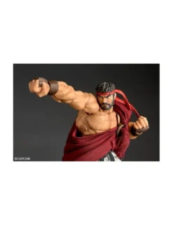 Kaiyodo Amazing Yamaguchi Revoltech No. 079 Street Fighter 6 Ryu