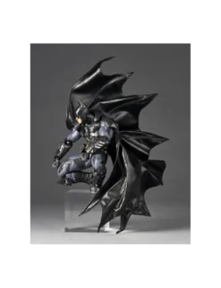 Kaiyodo Amazing Yamaguchi Revoltech No. 040 Batman Arkham Knight Batman