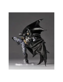 Kaiyodo Amazing Yamaguchi Revoltech No. 040 Batman Arkham Knight Batman