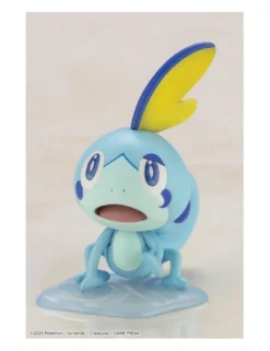 Kotobukiya ARTFX J Pokemon Series Gloria with Sobble