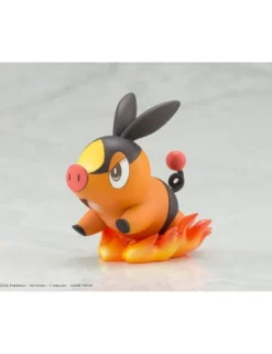 Kotobukiya ARTFX J Pokemon Series Hilda with Tepig