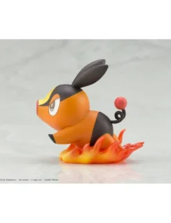 Kotobukiya ARTFX J Pokemon Series Hilda with Tepig