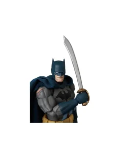 Medicom Toy MAFEX Batman Hush Batman Battle Damaged Version