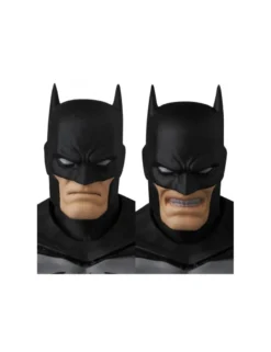 Medicom Toy MAFEX Batman Hush Batman Black Version