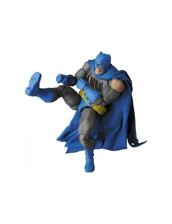 Medicom Toy MAFEX Batman The Dark Knight Returns Batman The Dark Knight Triumphant