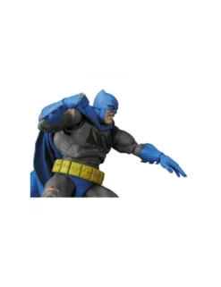 Medicom Toy MAFEX Batman The Dark Knight Returns Batman The Dark Knight Triumphant