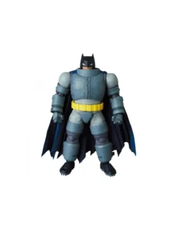 Medicom Toy MAFEX Batman The Dark Knight Returns Armored Batman
