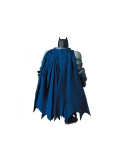 Medicom Toy MAFEX Batman The Dark Knight Returns Armored Batman