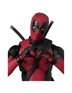 Medicom Toy MAFEX Deadpool & Wolverine Deadpool
