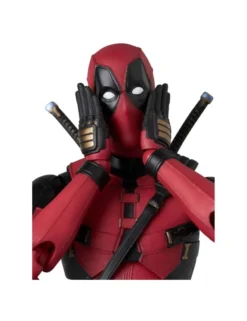 Medicom Toy MAFEX Deadpool & Wolverine Deadpool