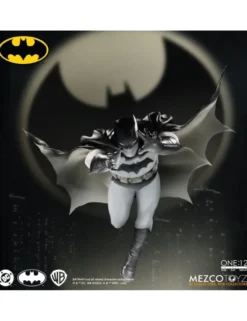 Mezco Toys The One 12 Collective Batman Year One Batman