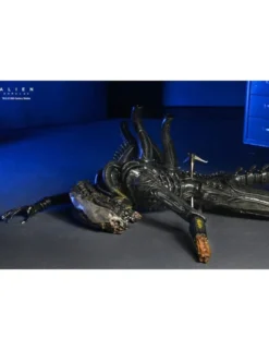Neca Alien Romulus Suspended Lab Xenomorph XX121 Deluxe