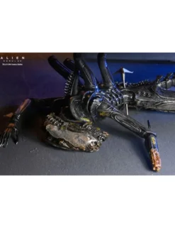 Neca Alien Romulus Suspended Lab Xenomorph XX121 Deluxe