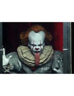 Neca IT Pennywise 2019 Version