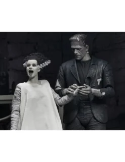Neca Universal Monsters Ultimate Bride of Frankenstein Frankenstein's Monster & His Mate Black & White Version