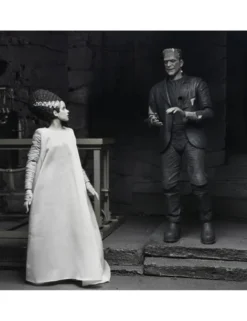 Neca Universal Monsters Ultimate Bride of Frankenstein Frankenstein's Monster & His Mate Black & White Version