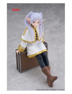 Taito Desktop Cute Frieren Beyond Journey's End Frieren Trunk Case Version