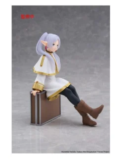 Taito Desktop Cute Frieren Beyond Journey's End Frieren Trunk Case Version